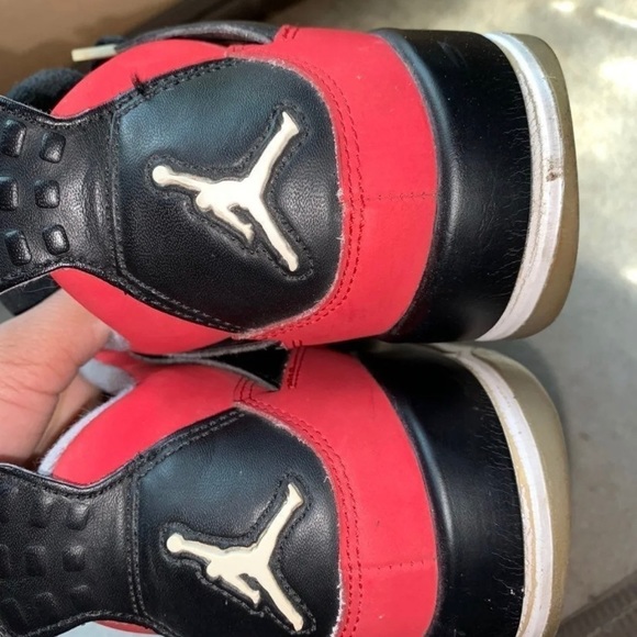 Jordan 4 Retro Toro Bravo - Picture 2 of 5